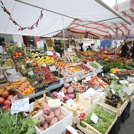 Hotel Gogol'ostello&caffè Letterario *