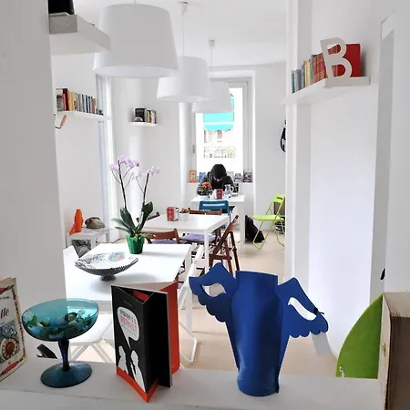 Hostel Gogol'ostello & Caffe Letterario *